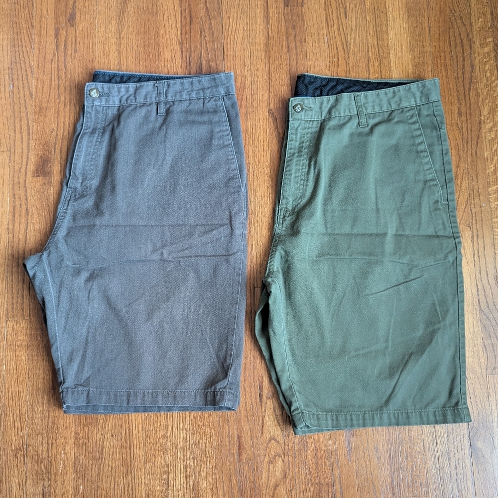 2 - Volcom | Men's Corpo Class Chino Shorts | 40